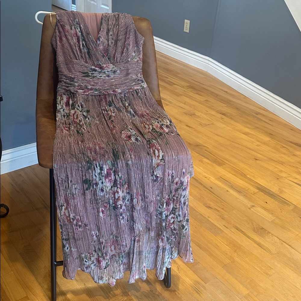 Floral Pleated Midi Dress - Pink